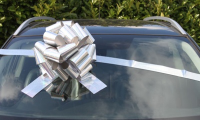 MEGA Giant Car Bow (42cm diameter) with 6m Ribbon - HOLOGRAPHIC SILVER