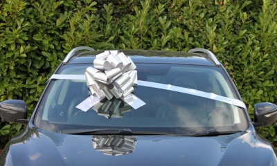 MEGA Giant Car Bow (42cm diameter) with 6m Ribbon - HOLOGRAPHIC SILVER